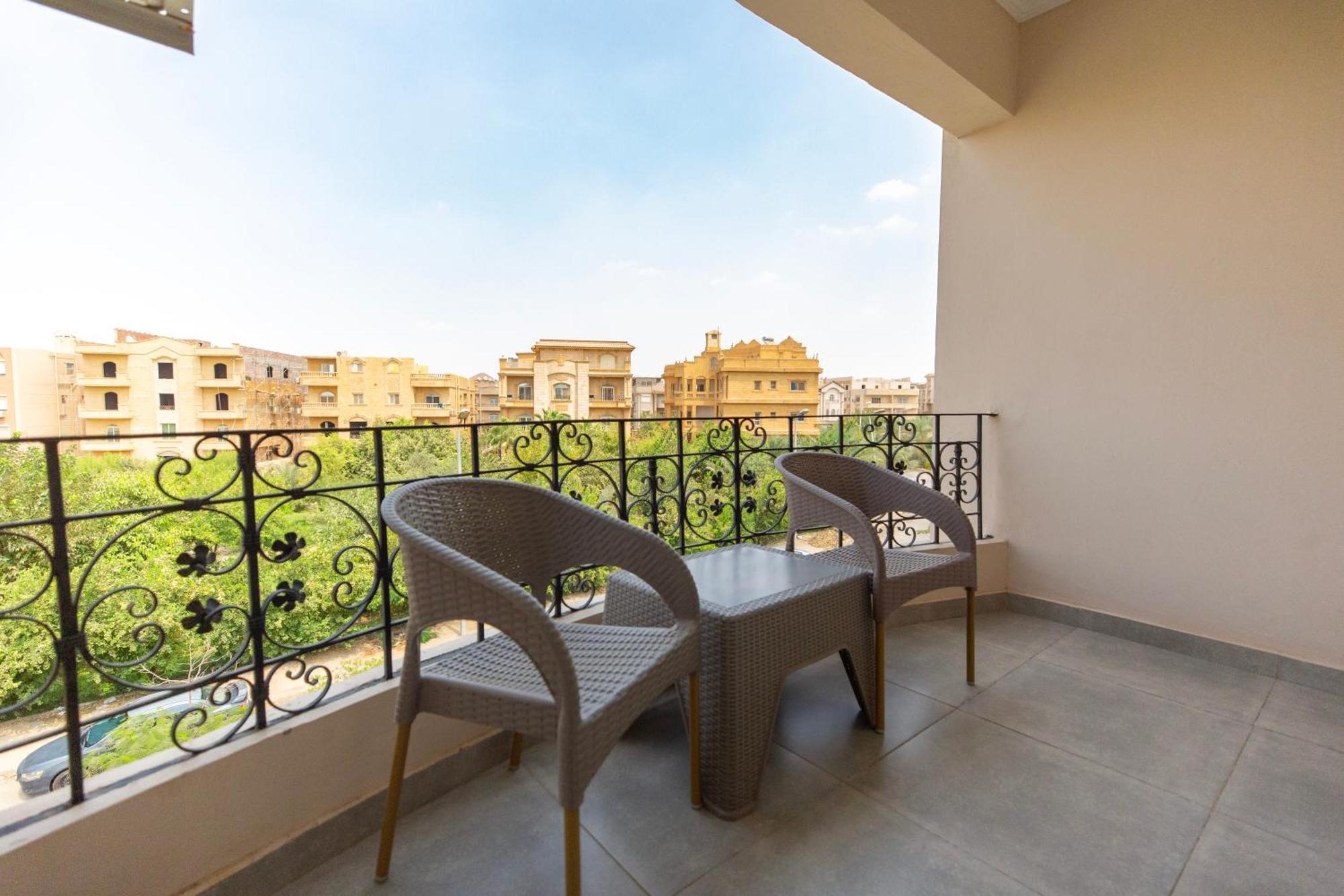 Appartement Stylish 3rd Floor In The Heart Of New Le Caire