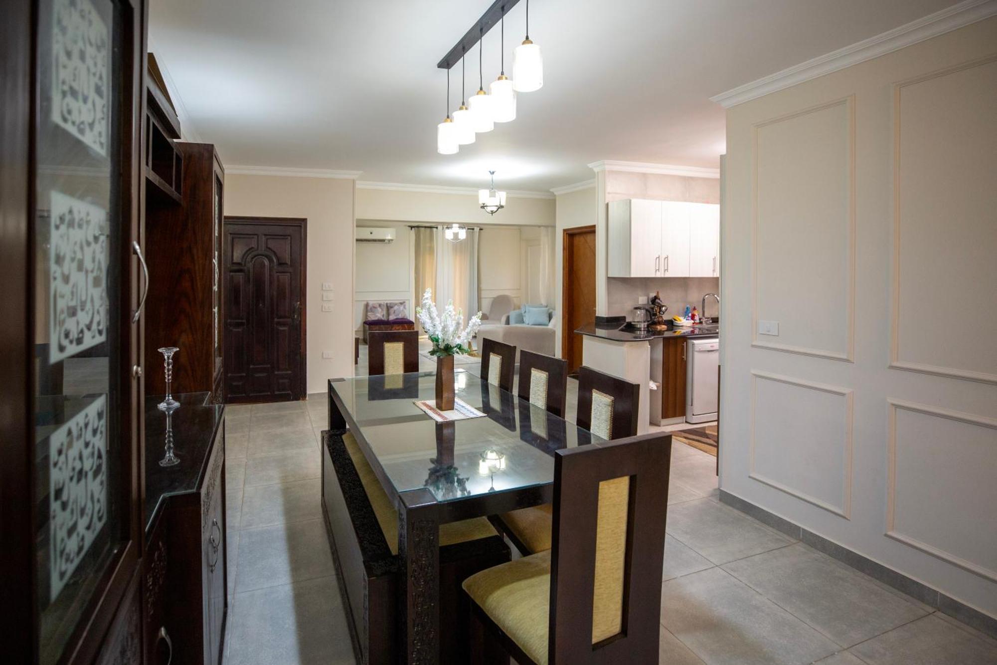 Appartement Stylish 3rd Floor In The Heart Of New Le Caire